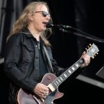 Alice in Chains’ Jerry Cantrell announces signature Wino Les Paul Gibson guitar