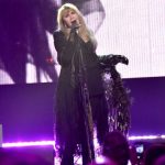 Stevie Nicks adds headlining dates to 2022 tour schedule